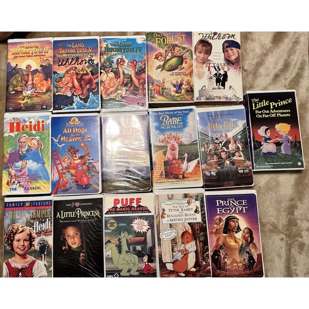 Family Movies VHS Lot Universal MGM Dreamworks Fox Warnern 16 titles Childrens